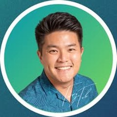 Profile photo of Terry Toh • Career Transition Coach 🪴