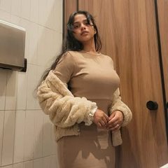Profile photo of himanshi saxena 💘